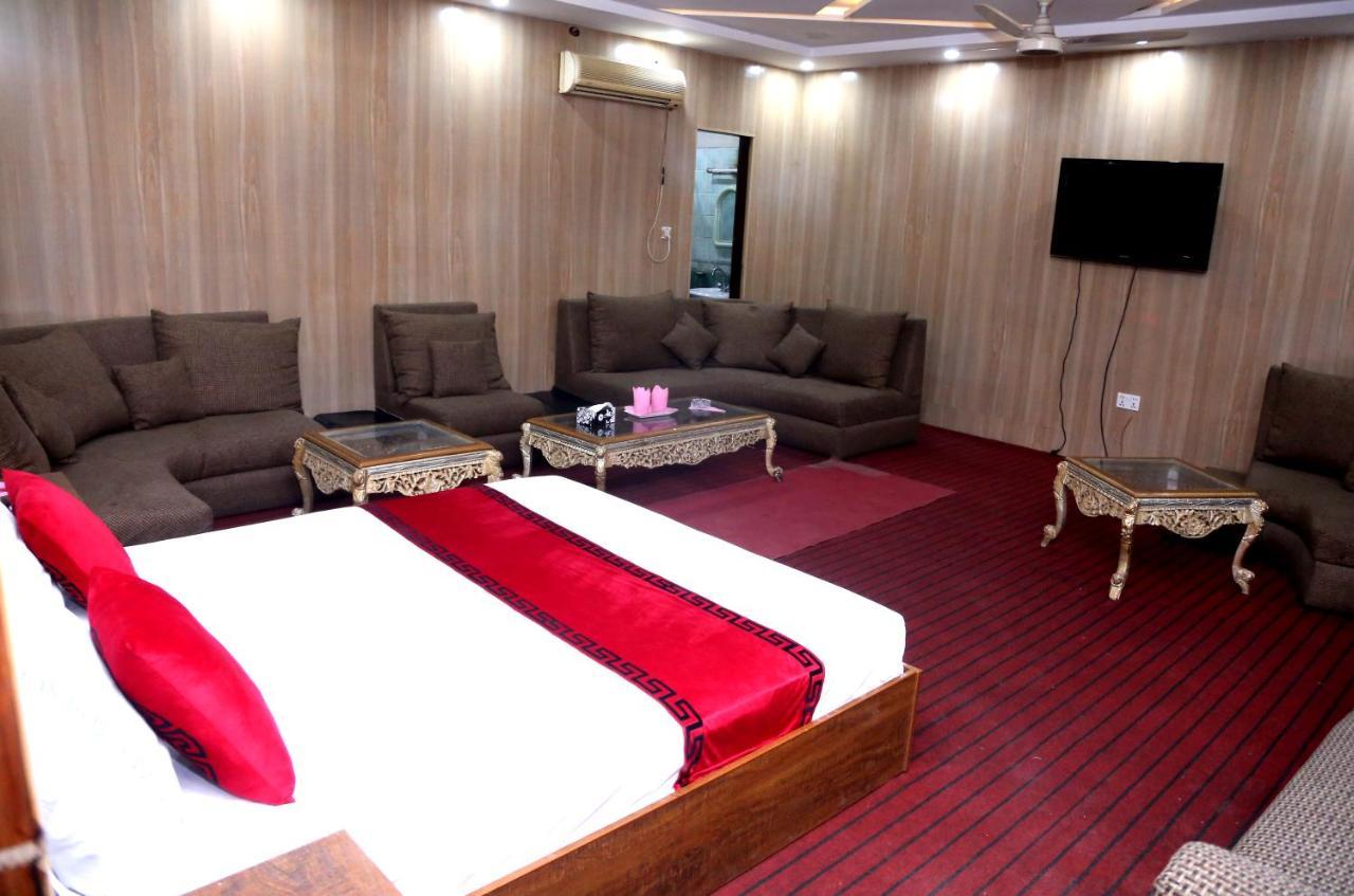 Sapphire Inn Motel Lahore Bagian luar foto